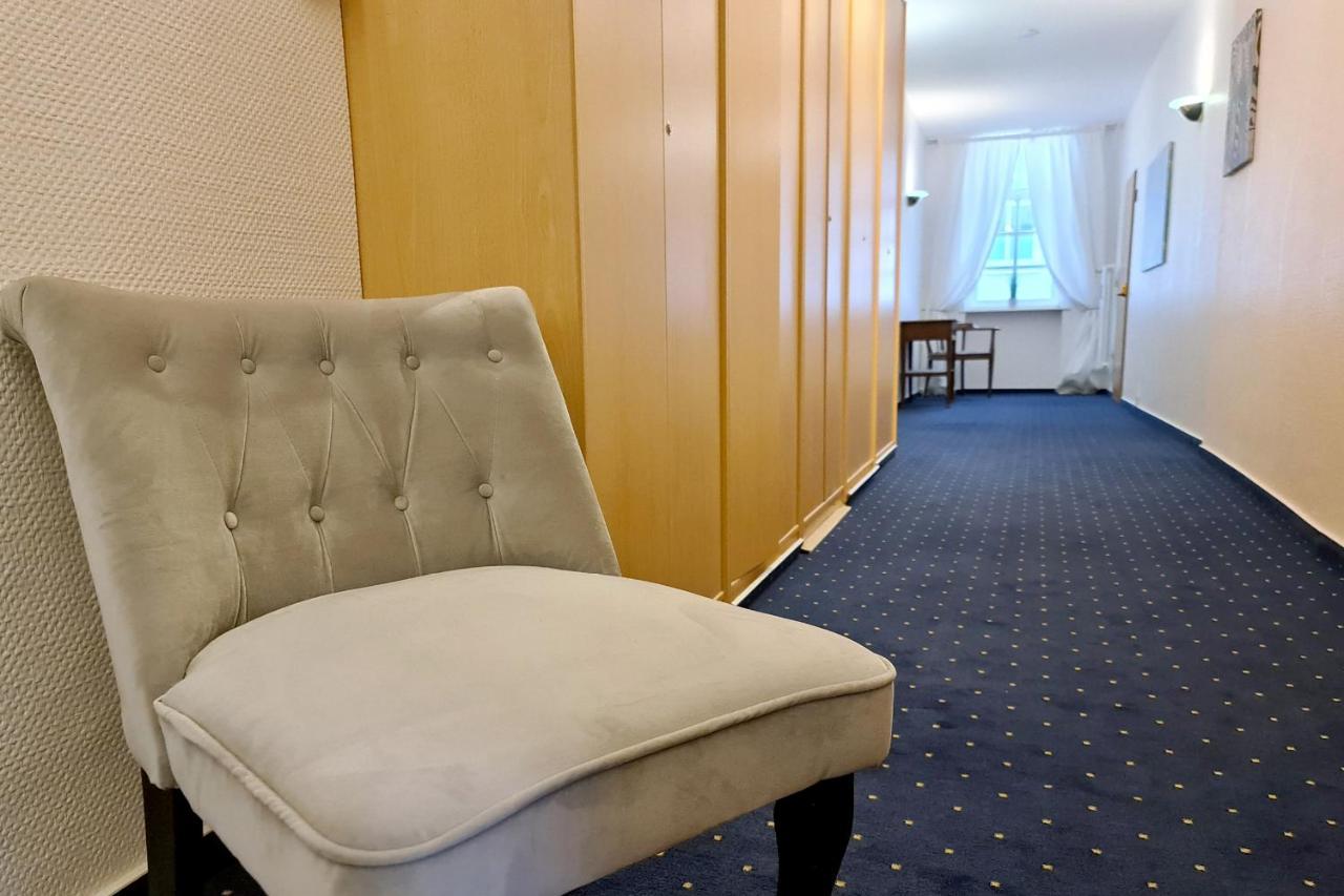 Hotel Zur Traube Kuhlungsborn Bagian luar foto