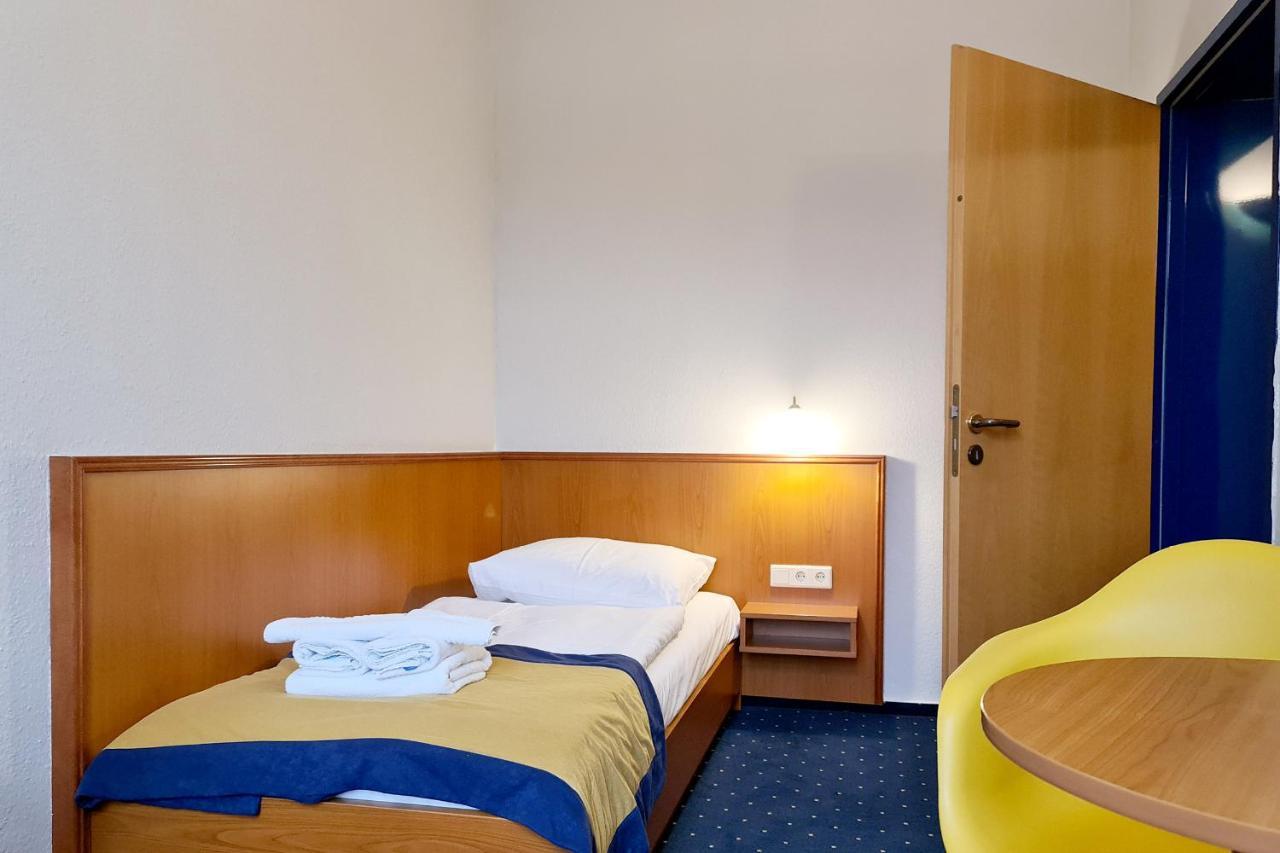 Hotel Zur Traube Kuhlungsborn Bagian luar foto