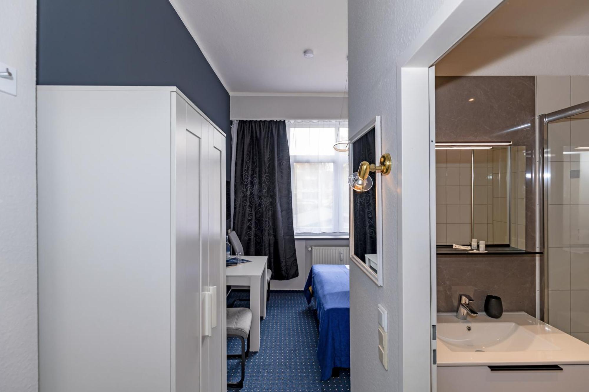 Hotel Zur Traube Kuhlungsborn Bagian luar foto