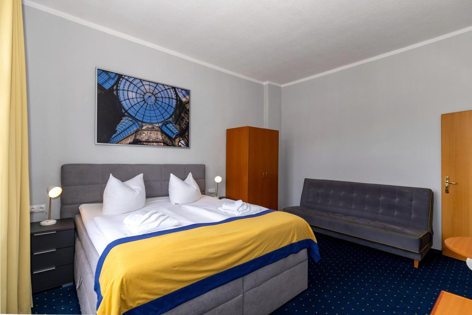 Hotel Zur Traube Kuhlungsborn Bagian luar foto